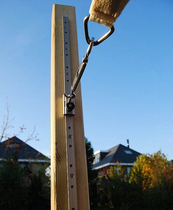 Rail met verstelbaar oog voor op staander 1 mtr